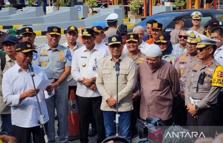 Menko PMK Sebut WFH Dua Hari Hanya Berlaku untuk ASN