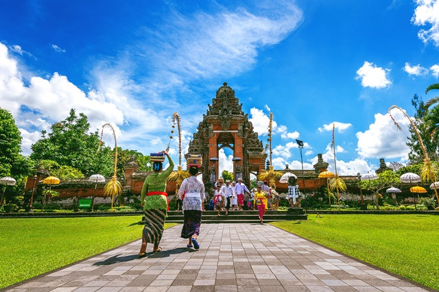 Pergerakan masyarakat di libur Lebaran tahun ini diperkirakan mencapai 193,6 juta orang. (Foto: Ilustrasi/Dok. Unsplash.com)