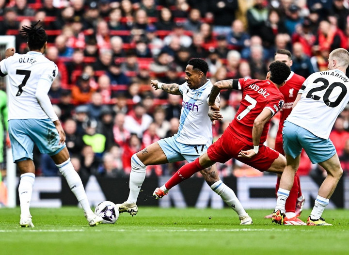 Liverpool Dipecundangi Crystal Palace