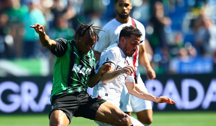 Milan Paksa Sassuolo Berbagi Angka