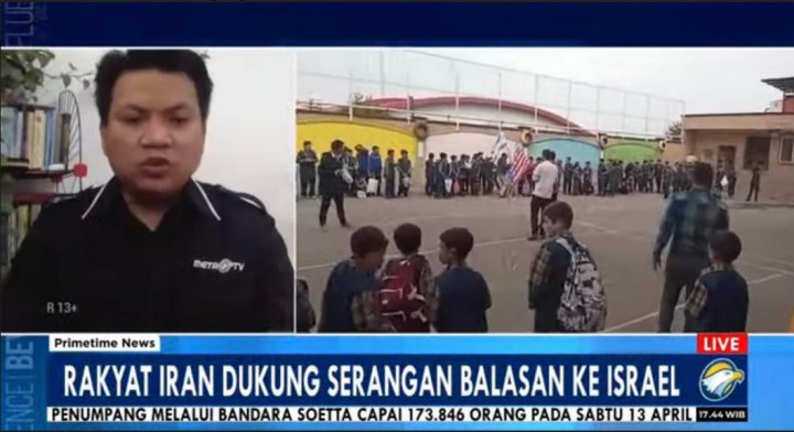 Siswa Iran Dukung Serangan Balik ke Israel