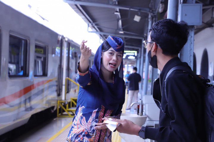 Berita Terpopuler Ekonomi: Naik KA dari Gambir Bayar 80%