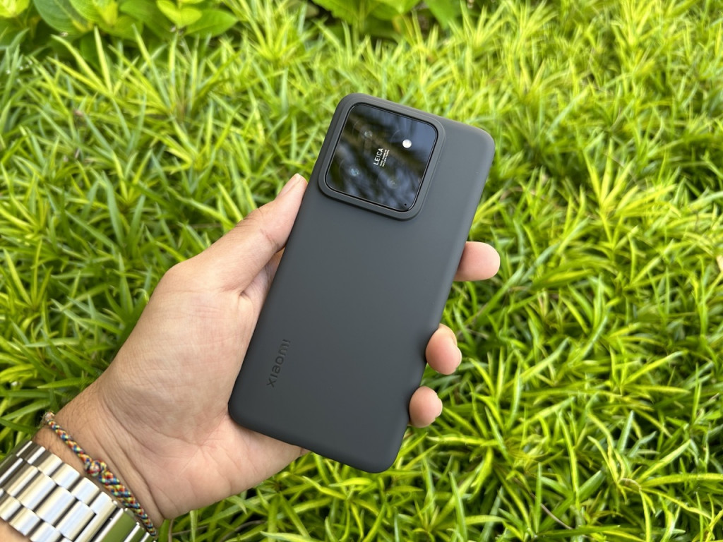 Xiaomi 14.