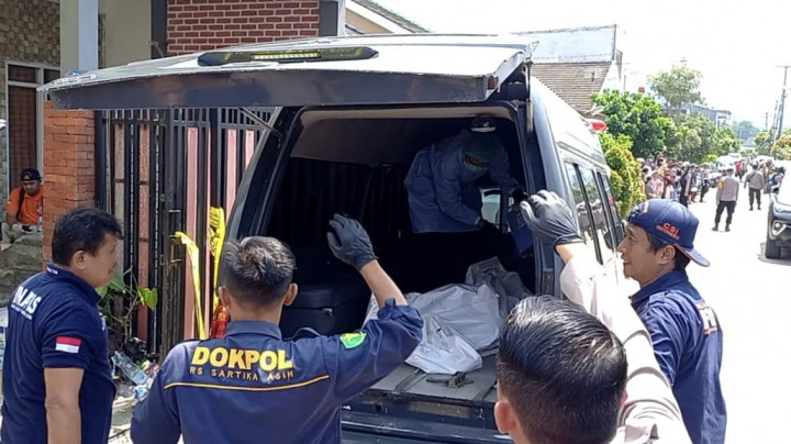 Pembunuh Pria di Bandung yang Mayatnya Dikubur di Bawah Keramik Ditangkap