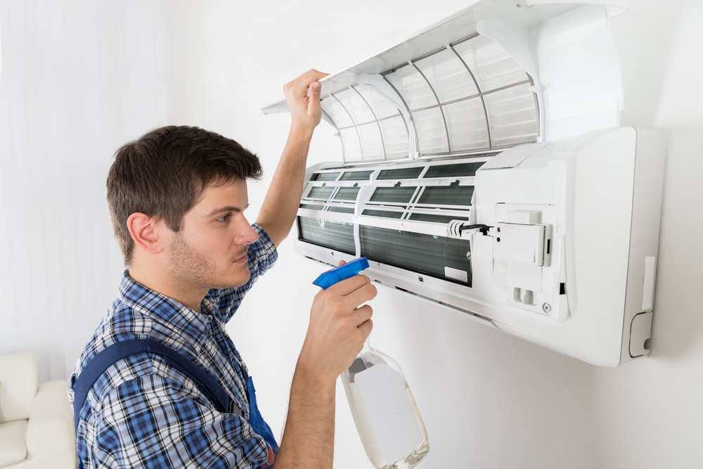 Tanda filter AC harus segera diganti. Foto: Shutterstock