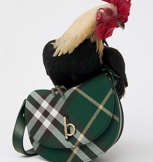 The Rocking Horse Bag Burberry.  (Foto: Dok. Instagram/@burberry)