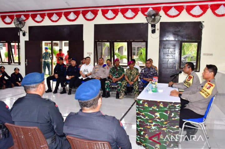 Polda Papua Barat dan TNI AL Mediasi Pascabentrok Anggotanya di Pelabuhan Sorong