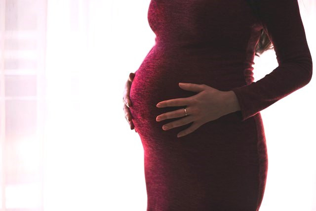Ini tips dari dokter agar bumil di trimester tiga tidur dengan nyaman. (Foto: Ilustrasi/Dok. Unsplash.com)