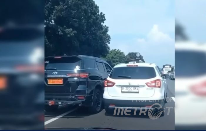 Berita Populer Nasional: Pelat Palsu TNI hingga 14 Wilayah Berpotensi Diguyur Hujan Disertai Petir