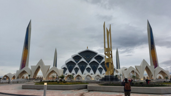 MUI Jabar Tak Mentolerir Praktik Pungli yang Terjadi di Masjid Al Jabbar