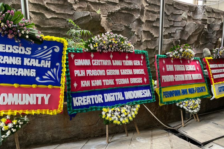 Jaga Situasi Kondusif, MK Tak Pajang Kiriman Karangan Bunga