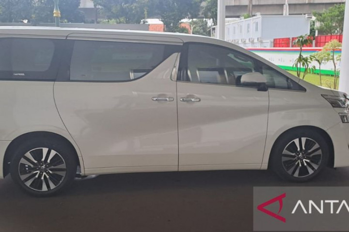 Kejagung Geledah Rumah Harvey Moeis di Jakbar, 2 Mobil Mewah Disita