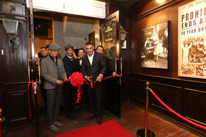 Serba Klasik di 1920 Lounge