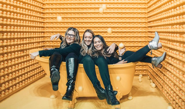 Unik! Cara Ketawa Online Berbagai Negara, Mulai 'Wkwkwkwk' Sampai '55555'