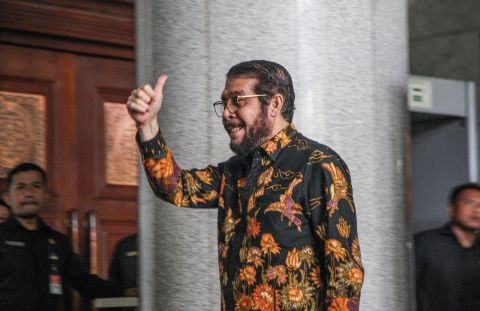 Masih Pakai Fasilitas Ketua MK, Anwar Usman Dinilai Lakukan Nepotisme