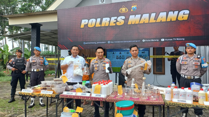 Polres Malang Bongkar Pabrik Sabu Rumahan yang Dikendalikan dari Lapas