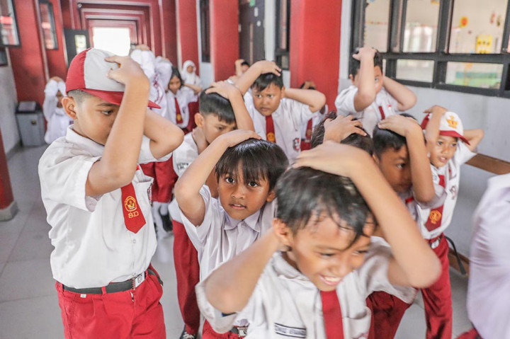 Potret Para Siswa Ikuti Pelatihan Mitigasi Bencana