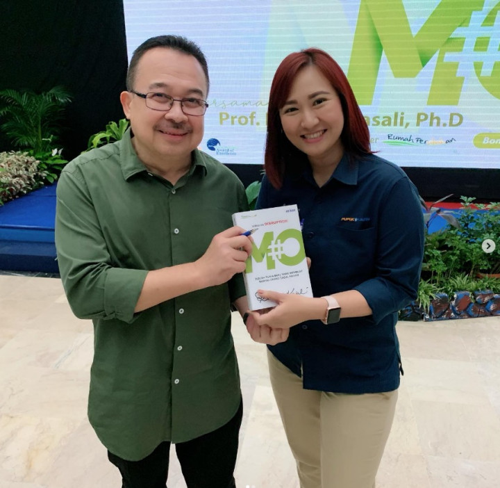 Terinspirasi Kartini, Sosok Ini Buktikan Perempuan Bisa Jadi Pemimpin di Lingkungan Kerja