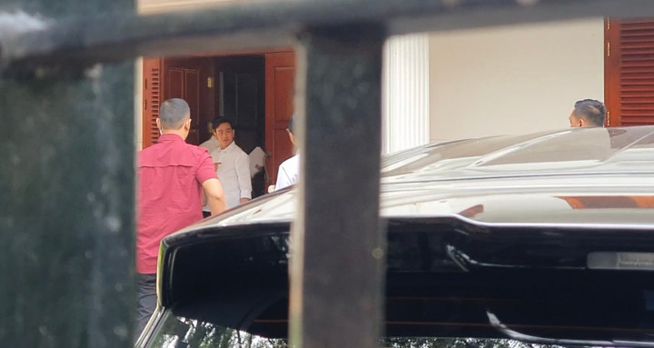 Jelang Penetapan, Gibran Tiba di Kediaman Prabowo