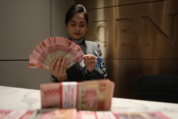 Penetapan Presiden-Wapres dan Kenaikan BI Rate Bikin Rupiah Sukses Ganyang Dolar