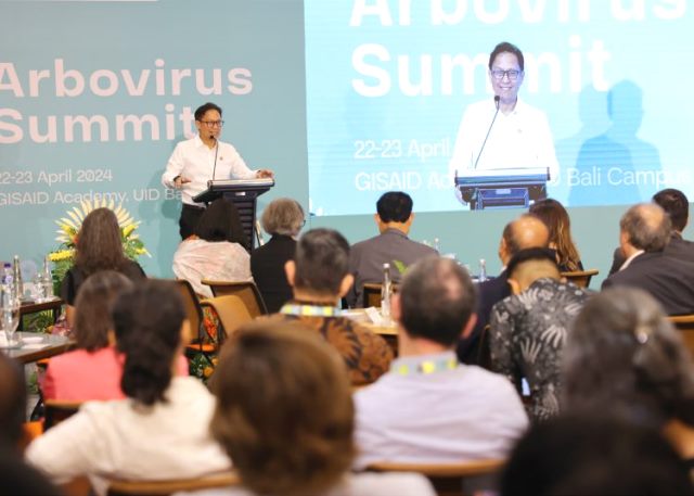 Menkes Budi menjelaskan tentang falsafah Bali Tri Hita dengan penyakit arbovirus. (Foto: Dok. Birkom Kemenkes)