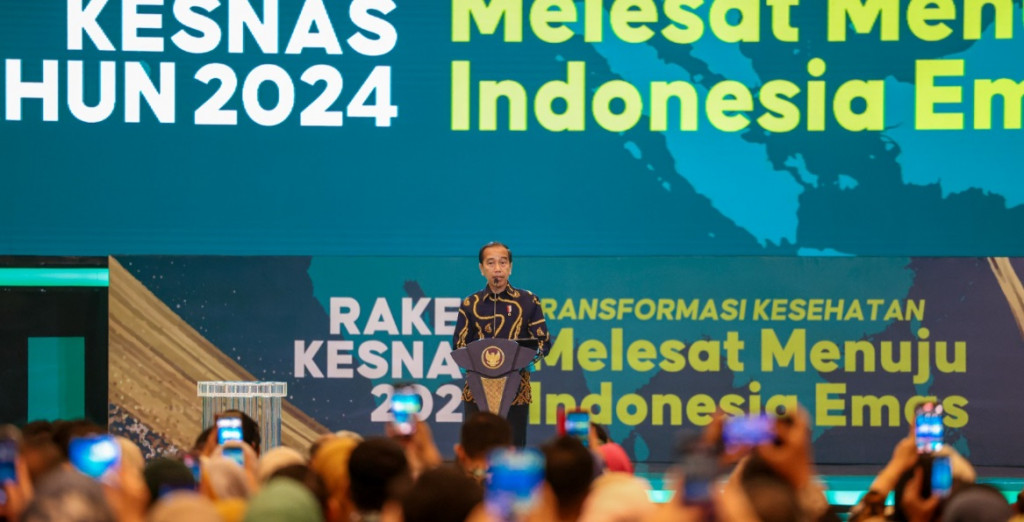 Presiden Joko Widodo saat membuka kegiatan Rapat Kerja Kesehatan Nasional (Rakerkesnas) tahun 2024 yang diselenggarakan pada 24 – 25 April 2024, di ICE BSD, Tangerang Selatan. Dok. Kemenkes