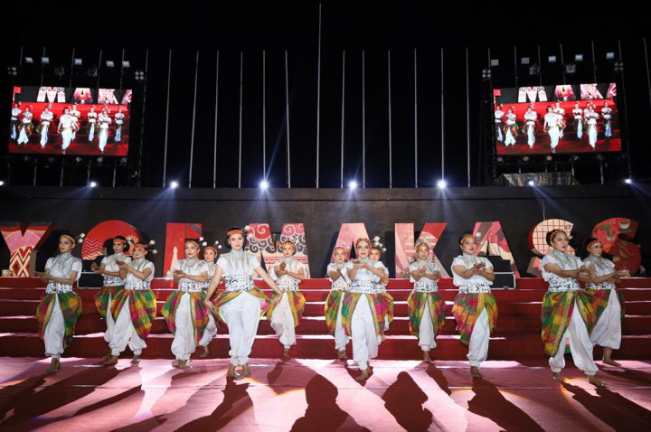 <i>Gala Dinner</i> Pertemuan Saudagar Bugis Makassar Semarak dengan Peringatan Karnaval Budaya