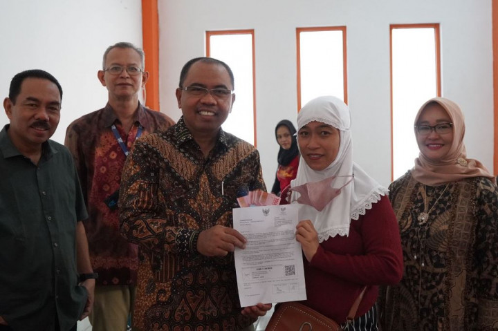 Pos IND Salurkan Bansos Sembako & PKH Tahap 2 kepada 2.500 KPM di Semarang