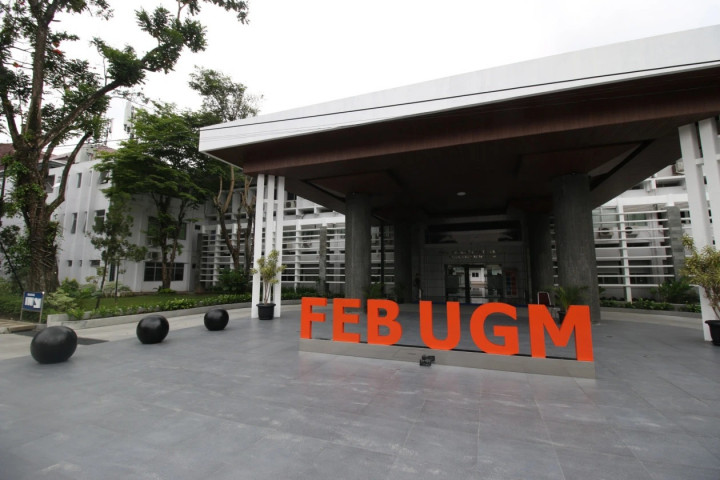 Ingin Kuliah di FEB UGM? Intip Dulu 3 Prodi Favoritnya, Yuk!
