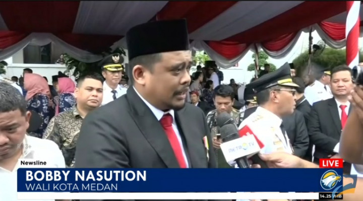 Bobby Nasution Bantah Dapat Satyalancana karena Menantu Jokowi