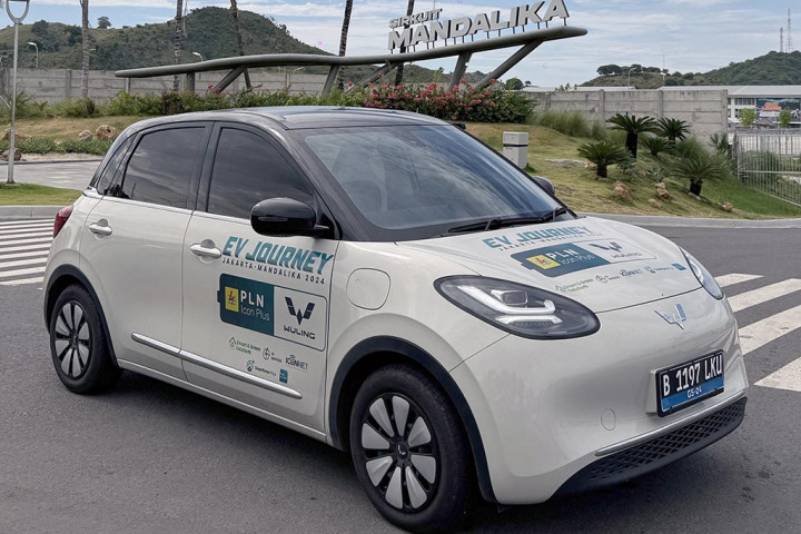 Naik Mobil Listrik Jakarta-Mandalika, Ngecas di Mana Saja?