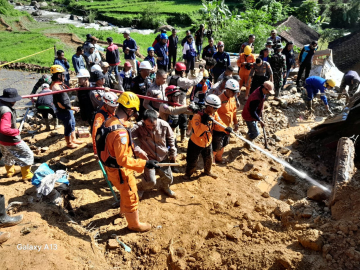 3 Korban Longsor di Garut Ditemukan Meninggal