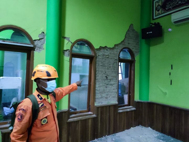 BPBD Garut Sebut 4 Orang Terluka dan Puluhan Rumah Rusak Akibat Gempa