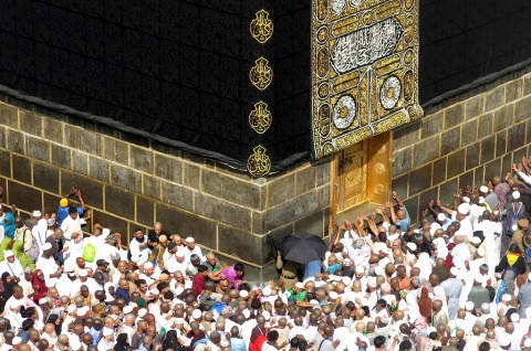 Begini Cara Mudah Mengumpulkan Uang untuk Ibadah Umrah