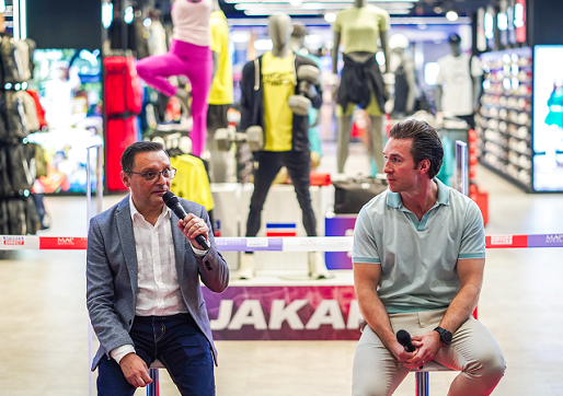 Nicholas Jones dan Michael Murray. (Foto: Dok. Istimewa)
