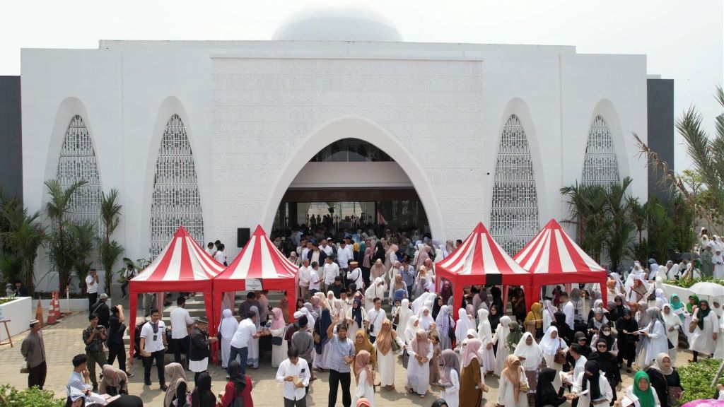 PT Agung Podomoro Land Tbk (APLN) menyelesaikan pembangunan Masjid Raya Al Azhar Podomoro Park. Foto: dok APLN.