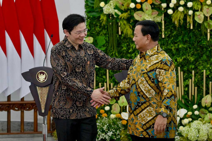 Jokowi Perkenalkan Prabowo Kepada Pemimpin Baru Singapura