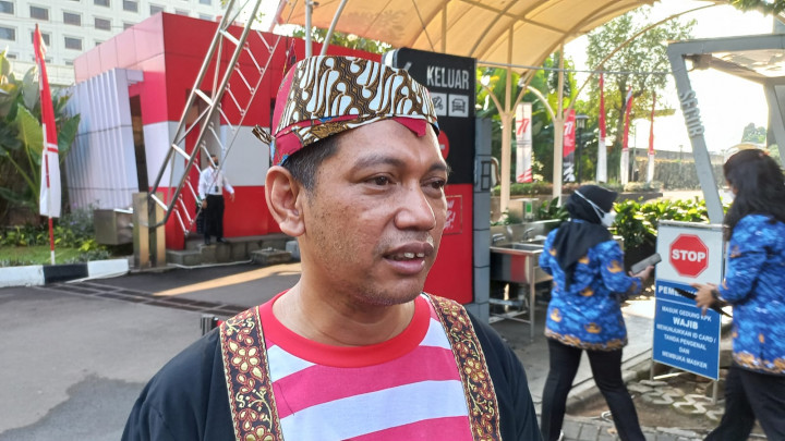 Nurul Ghufron Frustasi