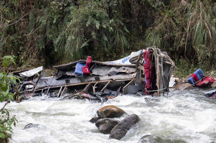 Tragis! 25 Orang Tewas akibat Bus Terjun ke Jurang di Peru