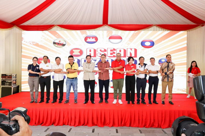 ASEAN Bazaar: Semangat Persatuan Komunitas ASEAN di Kamboja