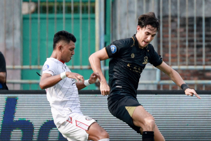 Main Imbang Tanpa Gol, Madura United dan Arema Sama-sama Untung