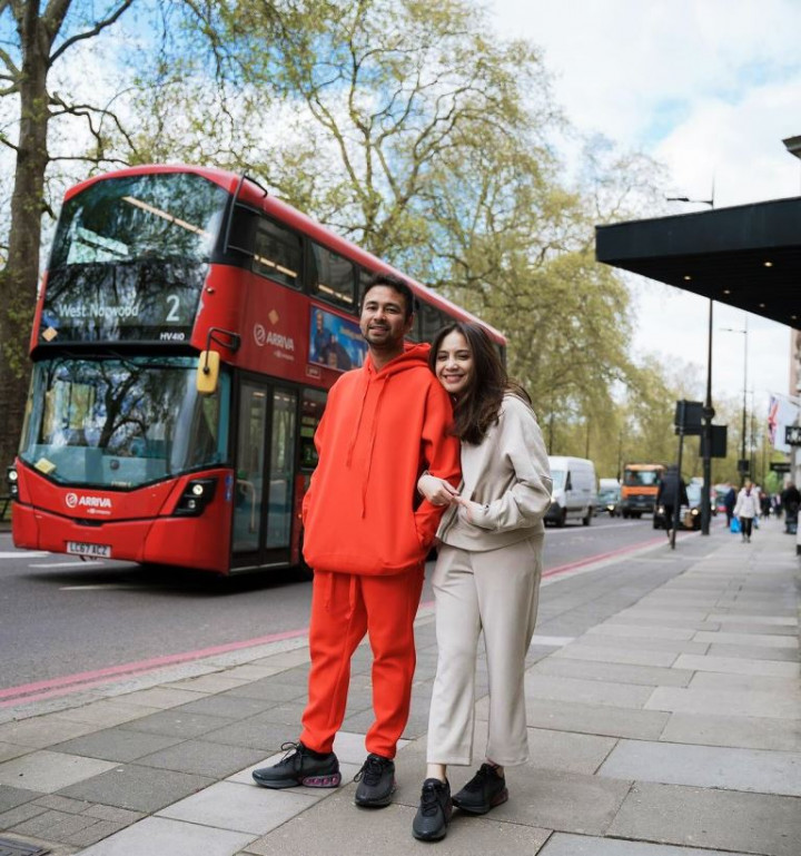 Survei: Raffi-Gigi Paling Rajin Jualan di Medsos saat Ramadan