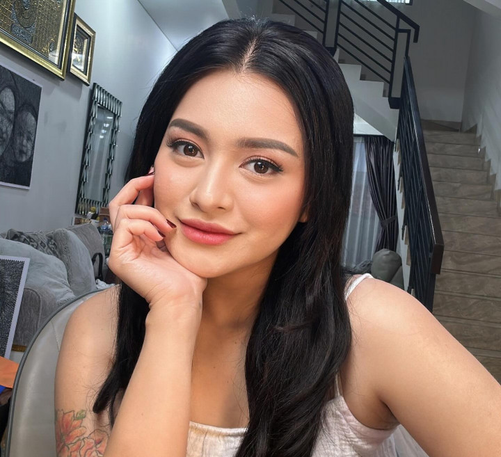 Pakai Baju Crop Top, Nathalie Holscher Dihujat Netizen: Kayak Cabe-cabean!