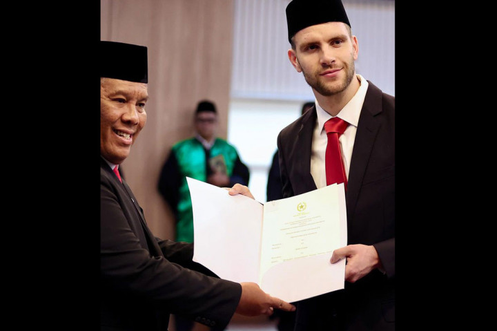 Baru Sehari Jadi WNI, Maarten Paes Bertekad Bawa Indonesia ke Piala Dunia