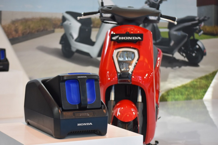 Simak Harga Diskon Motor Listrik Honda di PEVS 2024