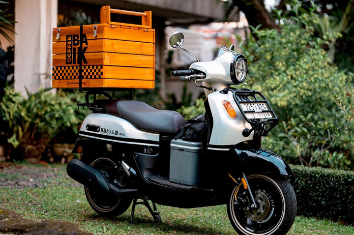 Modifikasi Yamaha Fazzio Ala 'Tukang Tahu' Initial D