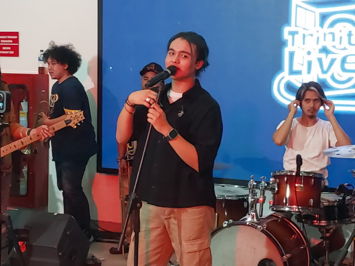 Restu Anak Charly van Houten Hibur Warga Jakarta dengan EP 5 Diri