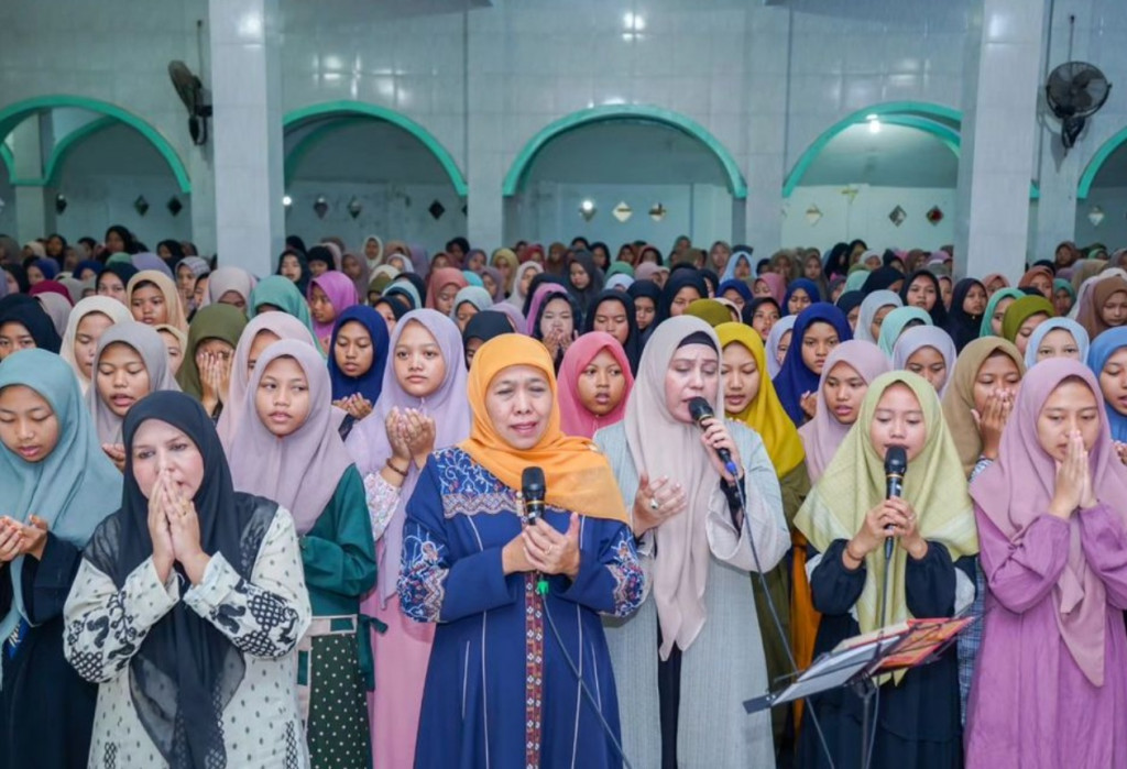 Khofifah Pilih Maju Pilgub Jatim ketimbang Tawaran Menteri dari Prabowo
