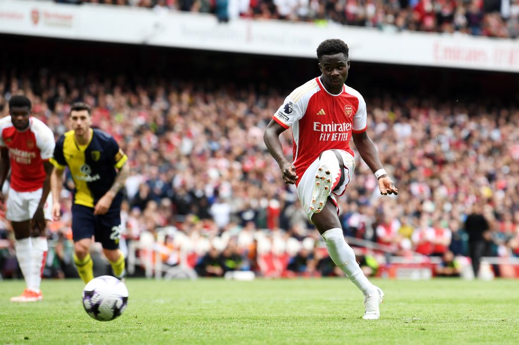 Winger Arsenal, Bukayo Saka, mencetak penalti ke gawang Bournemouth (X: @Arsenal)