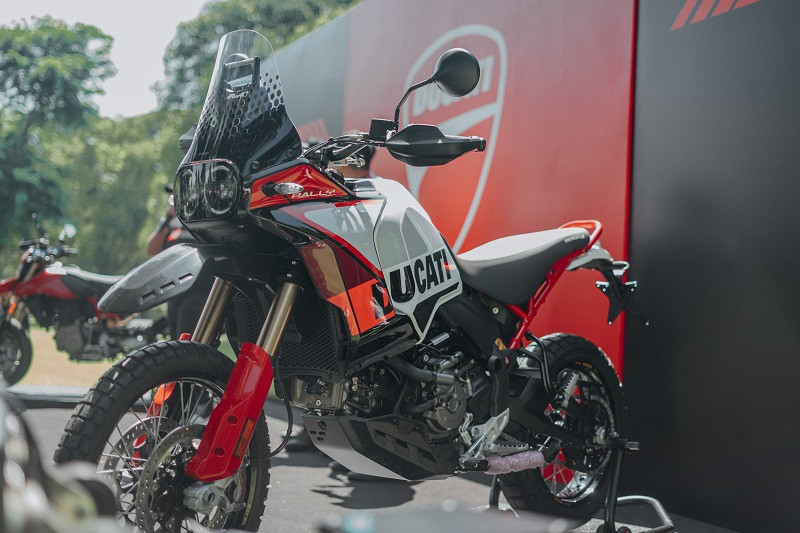 Ducati luncurkan DesertX Rally dan Hypermotard 698 Mono. 